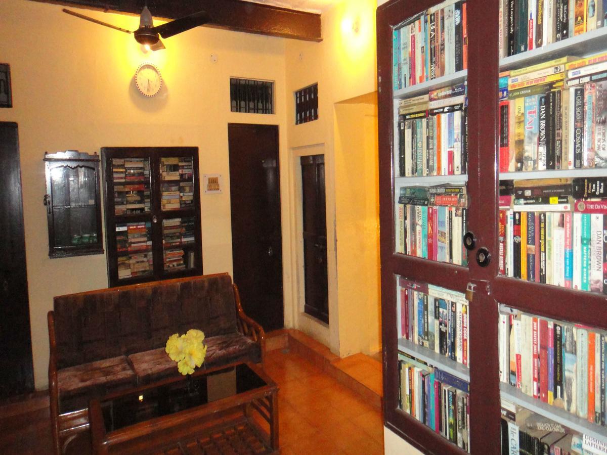 Scindhia Guest House Benares Buitenkant foto